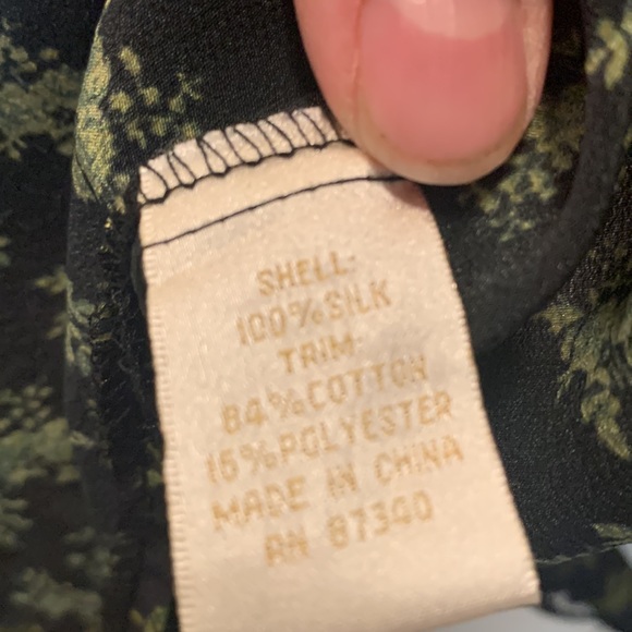 Silk top - Picture 5 of 6